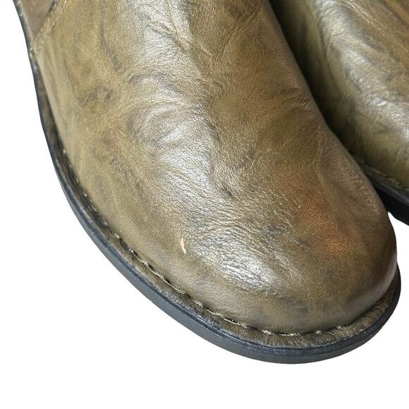 NWOT Clarks Bendables Women’s Nikki Star Leather Ankle Boots Green Size 8.5 - Picture 9 of 9